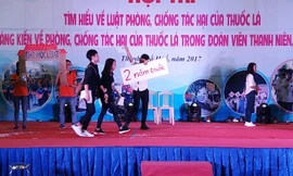 Một phần tranh tài của đội Đại học Luật Huế tại hội thi. 