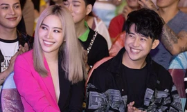 Nam Em và VJ Quốc Bảo thân thiết trong một sự kiện gần đây. 