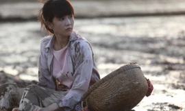 Giữ làn da trắng mịn không tì vết từ đầu cho đến cuối phim là chi tiết khiến nhiều người bóc mẽ Ngọc Trinh.