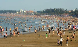 Cửa Lò tấp nập chuẩn bị khai trương du lịch Hè 2016.