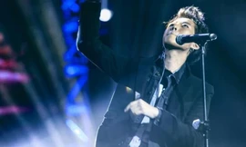 Showbiz 8/2: Nam ca sĩ Hàn Quốc đột tử sau khi cầu hôn bạn gái