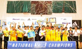 Đồng chí Ngũ Duy Anh, Vụ trưởng Vụ Công tác học sinh viên - Bộ Giáo dục và đào tạo, Tổng Thư ký Hội thể thao đại học và chuyên nghiệp Việt Nam; đồng chí Doãn Hồng Hà, Phó Chủ tịch Trung ương Hội Sinh viên Việt Nam, Trưởng Ban Tổ chức Giải Thể thao Sinh vi