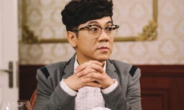 NSƯT Thành Lộc 'cắn cỏ lạy' Lê Hiếu tha tội khiến cư dân mạng phì cười