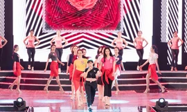 Giây phút thư giãn của các thí sinh Hoa hậu Việt Nam 2018 trước Chung khảo phía Nam.