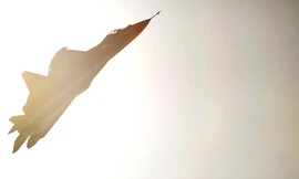 Tiêm kích thế hệ năm Sukhoi T-50. Ảnh: Bộ Quốc phòng Nga