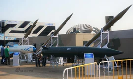 Trung Quốc tung ảnh tên lửa M20, Nga nghi sao chép Iskander