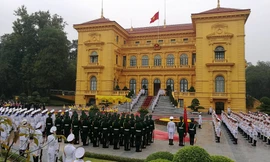 [ẢNH] Phủ chủ tịch trước giờ đón Nhật Hoàng