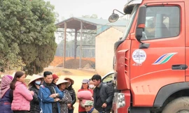 Vì sao không khởi tố vụ Công ty Elmaco Ninh Bình đổ gần 160 tấn chất thải trái quy định?