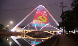 Cận cảnh cầu hơn 400 tỷ vượt sông Vân, dự kiến khánh thành vào mùng 3 Tết