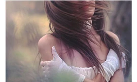 Chồng 'gà trống thiến', tôi ngủ với 'phi công trẻ'!