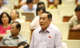 ĐBQH Phạm Văn Hòa