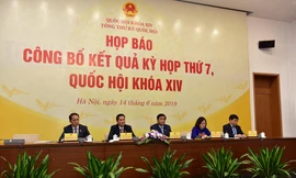 Quang cảnh họp báo bế mạc kỳ họp Quốc hội