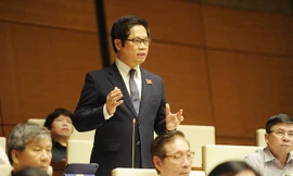 TS Vũ Tiến Lộc: Cuộc chiến thương mại Mỹ - Trung là “trâu bò đánh nhau”