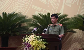 Thiếu tướng Đoàn Duy Khương, Giám đốc CATP Hà Nội trả lời chất vấn 