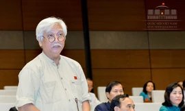 ĐBQH Dương Trung Quốc