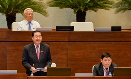 Bộ trưởng Nội vụ Lê Vĩnh Tân tại kỳ họp Quốc hội