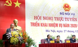 Phó Thủ tướng Thường trực Chính phủ Trương Hòa Bình phát biểu tại hội nghị