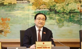 Bí thư Thành ủy Hà Nội Hoàng Trung Hải tại phiên thảo luận tổ ngày 23/10. Ảnh Như Ý