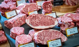 Tại sao bò Wagyu lại đắt đỏ đến vậy?
