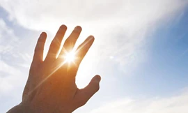 Hà Nội ngày nắng nóng, chiều tối và đêm có mưa rào và dông vài nơi