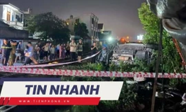 TIN NHANH: Ô tô chở 9 người bị tàu hoả hất văng; Trạm xăng nổ như cầu lửa, nhiều người thương vong