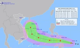 Bão RAI giật cấp 16 khi vào Biển Đông; miền Bắc sắp đón gió mùa Đông Bắc