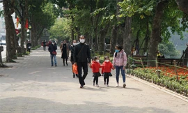 Cuối tuần miền Bắc tiếp tục ấm lên