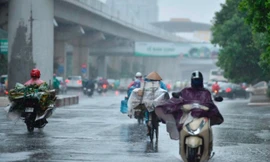 Miền Bắc mưa dông trước khi nắng nóng trở lại vào giữa tháng