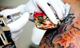 Hóa ra mực xăm nằm trong tế bào miễn dịch của da, bảo sao chúng bền đến như vậy