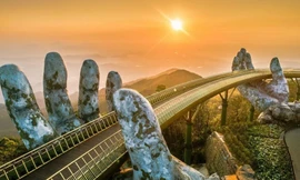 Thị trường ngày 2/9: Hoa quả tăng giá mạnh, nhiều điểm du lịch vẫn đóng cửa dịp 2/9