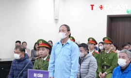 NÓNG 14/1: Bị cáo buộc nhận hối lộ gần 25 tỷ, cựu chủ tịch nhà xuất bản Giáo dục khai gì?