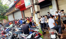 Thị trường ngày 25/9: Người Hải Phòng xếp hàng mua bánh trung thu như thời bao cấp