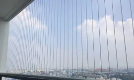 Thị trường ngày 3/3: Dịch vụ lắp lưới ban công đắt khách sau vụ bé 3 tuổi rơi