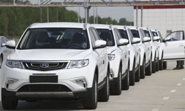 Giá tôm thẻ đầu vụ tăng cao, lượng xe Trung Quốc về Việt Nam tăng gấp 8 lần