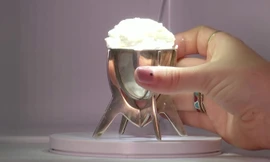 Kem vani đầu tiên trên thế giới làm từ... rác thải nhựa