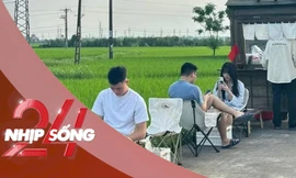 NHỊP SỐNG 24: Quán cà phê đồng ruộng hút khách