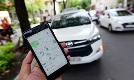 Thị trường ngày 6/12: Tôm hùm hết thời giải cứu, các hãng xe công nghệ tăng giá