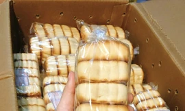 Thị trường 14/12: Các hãng ô tô giảm giá, bánh nướng Cao Bằng 5000đ/chiếc gây sốt