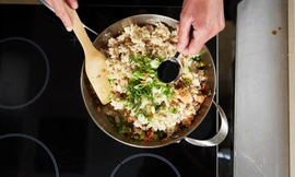 Cảnh báo về 'hội chứng cơm chiên' đang gây bão Tiktok