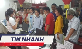 TIN NHANH: Giá vàng cao nhất từ đầu năm đến nay; Hàng trăm phụ huynh 'vây' trung tâm Apax Leaders