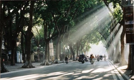 Miền Bắc nắng mạnh trước khi đón gió mùa