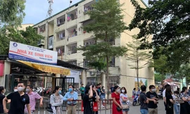 Khốc liệt cuộc thi vào lớp 6 tại trường THCS chuyên Ngoại ngữ năm học 2022-2023. Ảnh: Đỗ Hợp