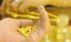 Giá vàng giảm về 37 triệu đồng/lượng