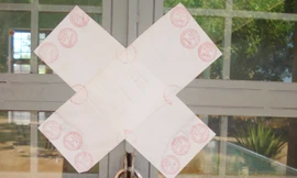 Học sinh thiếu phòng, trường xây xong niêm phong