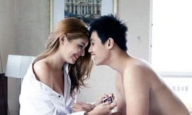 Hot girl Việt 'rủ nhau' yêu sớm