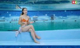 Chân dung nữ MC Việt mặc bikini dẫn chương trình gây tranh cãi