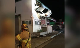 Hiện trường vụ tai nạn ôtô kỳ lạ. Anh