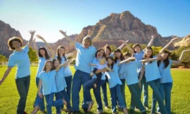 Gia đình Turpin. Ảnh: Facebook