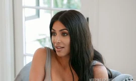 Kim Kardashian kể về việc dùng thuốc lắc trong đám cưới đầu tiên và lúc quay băng sex trong tập mới của show “Keeping Up With The Kardashians”.