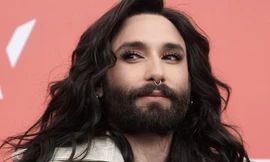 Nữ ca sĩ để râu quai nón Conchita Wurst thừa nhận có HIV.